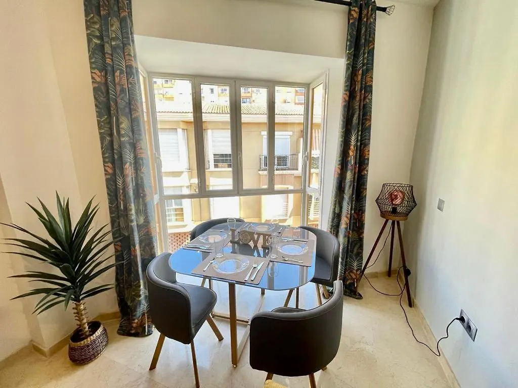 Suite La Perla Málaga Apartment
